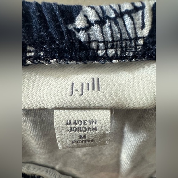 J.Jill Off The Shoulder Navy Blue Floral Dress - Picture 6 of 6